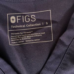 Figs ‘Navy’ Catarina Scrub Top